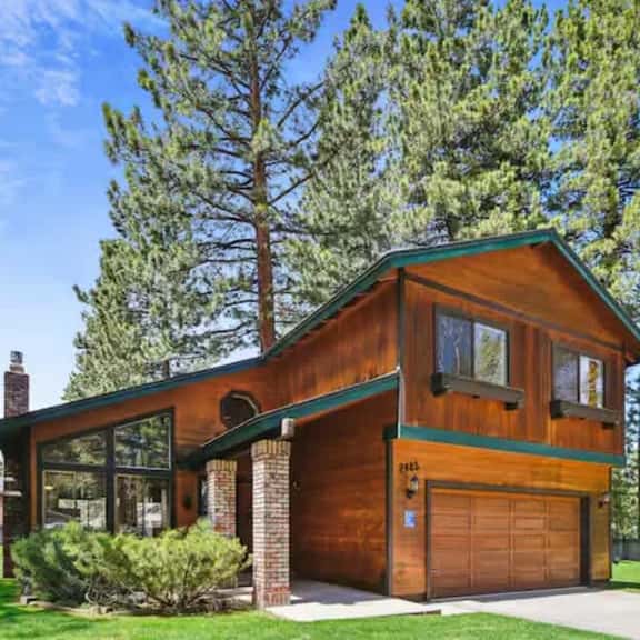 Minutes from Heavenly Valley & Lake Tahoe Beaches - Image 1
